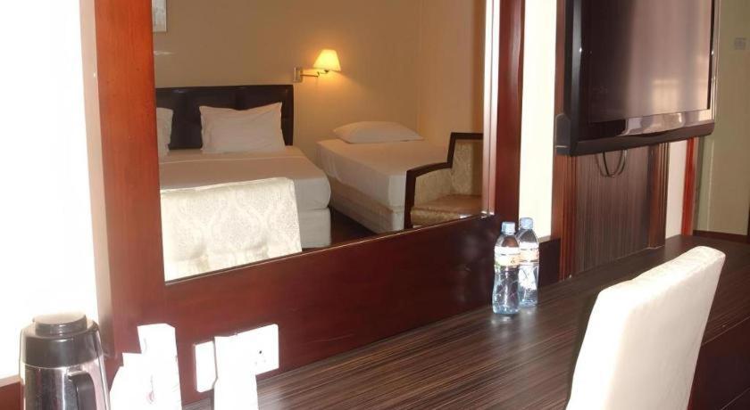 קנדי Devon Hotel מראה חיצוני תמונה